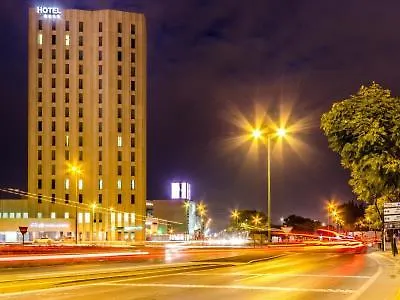 Hotel Yit Vía Sevilla Mairena