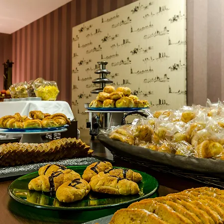 Yit Vía Sevilla Mairena Hotel 4*
