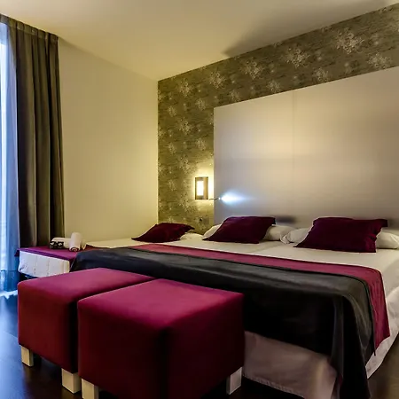 Hotel Yit Vía Sevilla Mairena