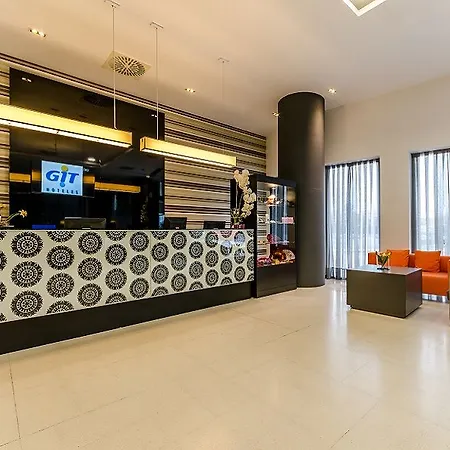 Hotel Yit Vía Sevilla Mairena