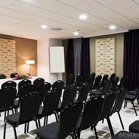 Yit Vía Sevilla Mairena Hotel 4*